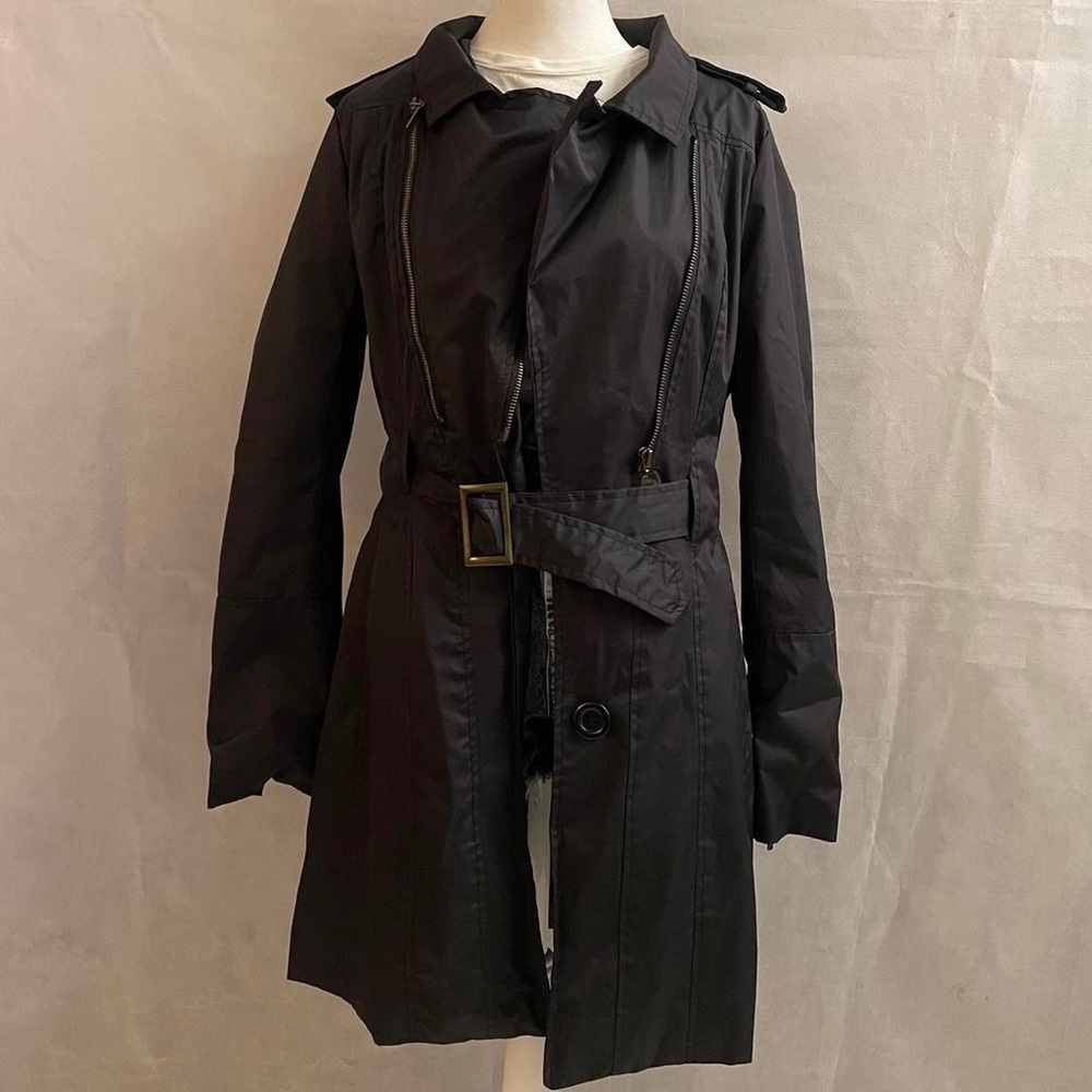 Yoki Mid Length Coat with zippers and belt accent - medium - black